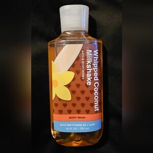 Bath & Body Works Whipped Coconut Milkshake Body Wash